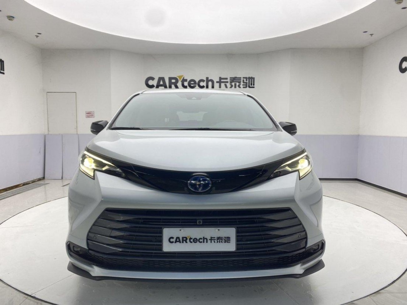 Toyota Sienna 2024