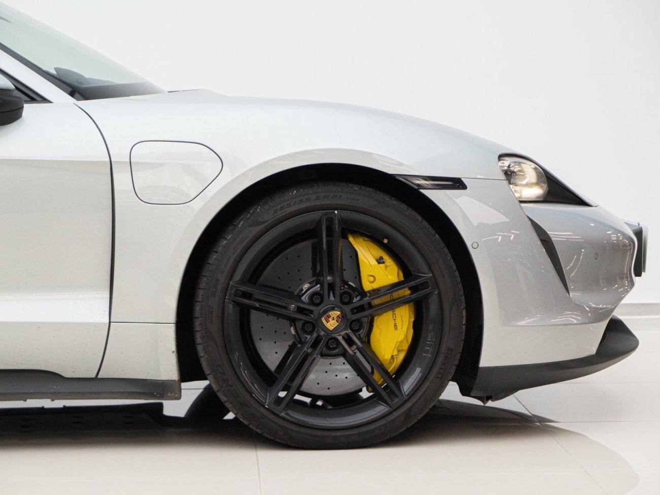 Porsche Taycan 2021