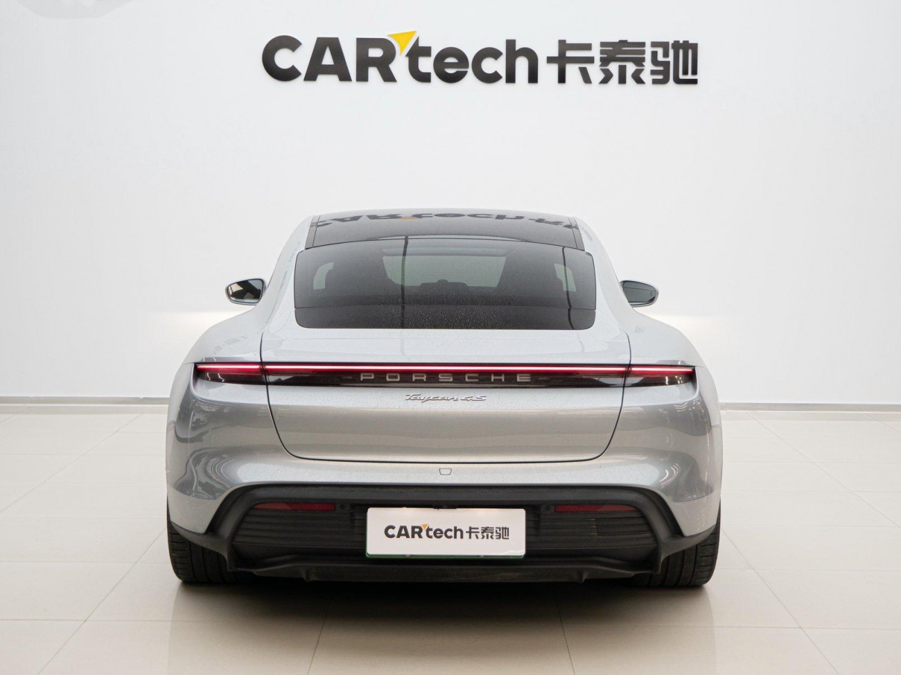 Porsche Taycan 2021