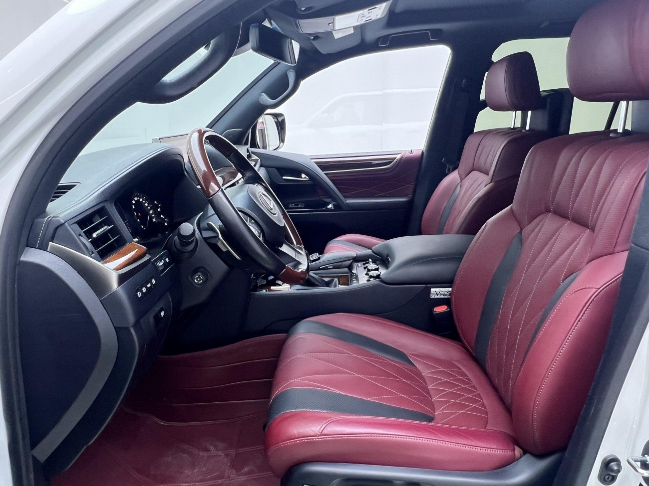 Lexus LX 570 2022