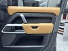 Land Rover Defender 2024