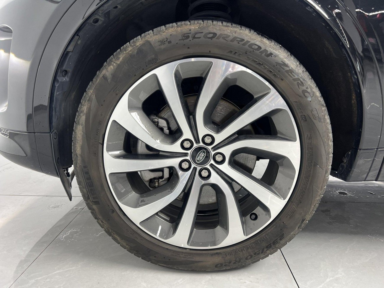 Land Rover Discovery Sport 2023
