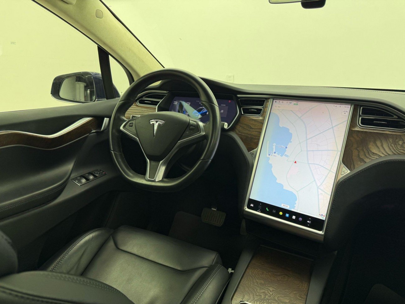 Tesla Model X 2018