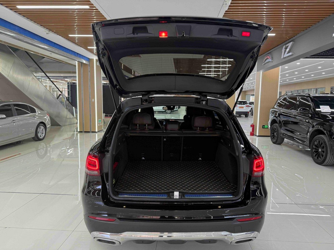 Mercedes-Benz GLC 260 L 2022