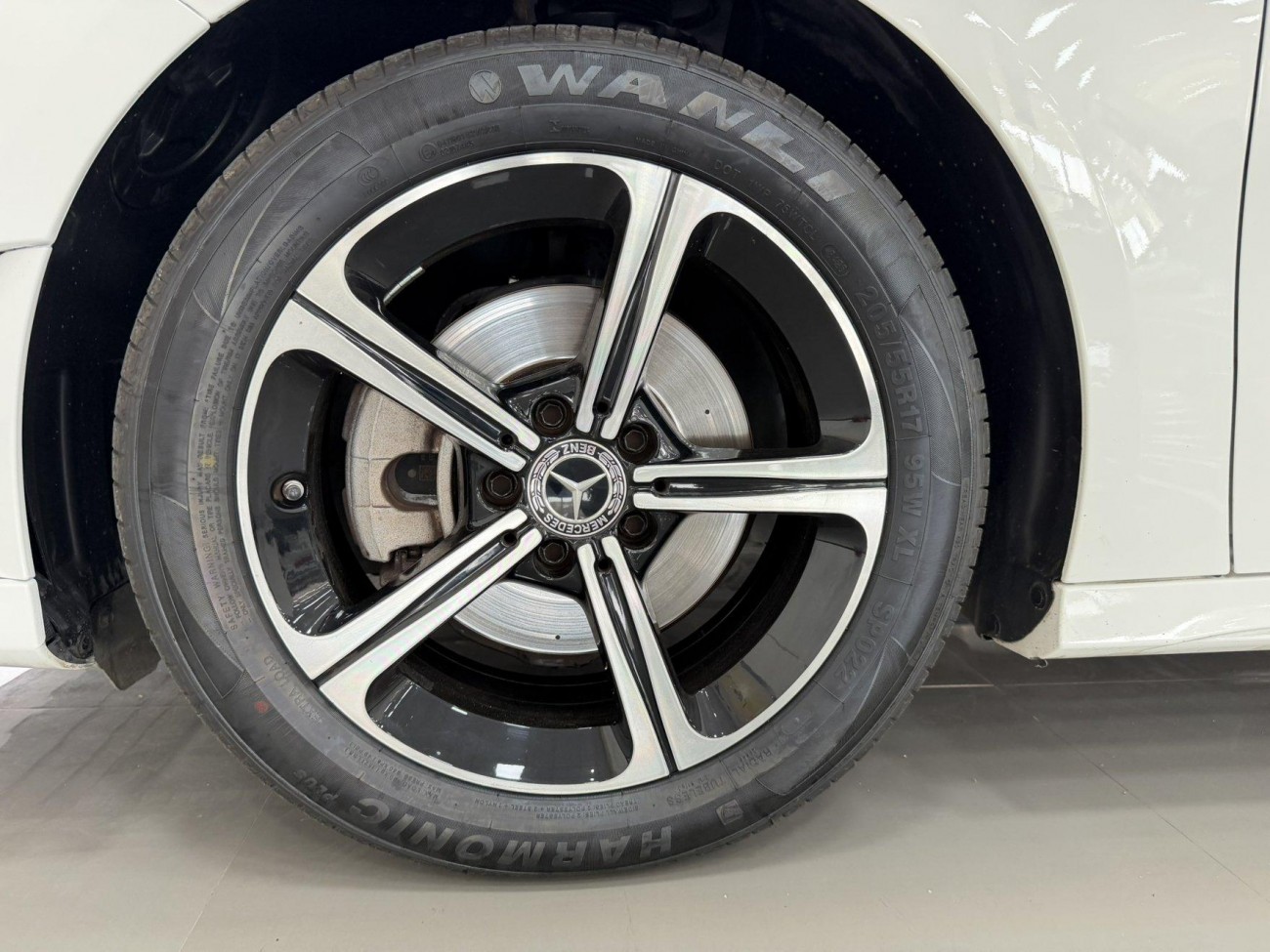 Mercedes-Benz A 200 L 2022