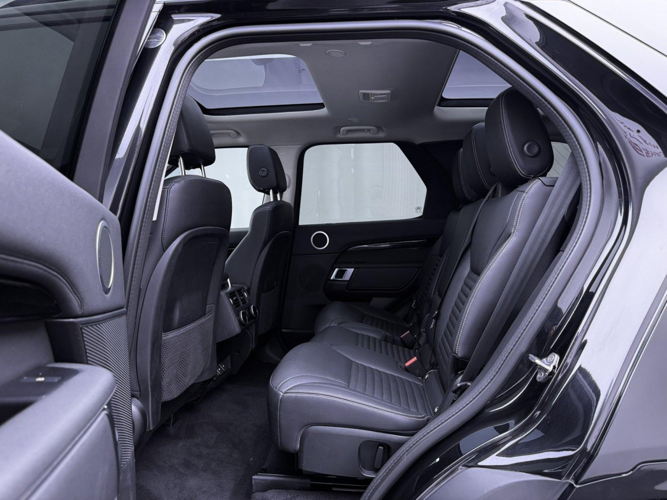 Land Rover Discovery 2024