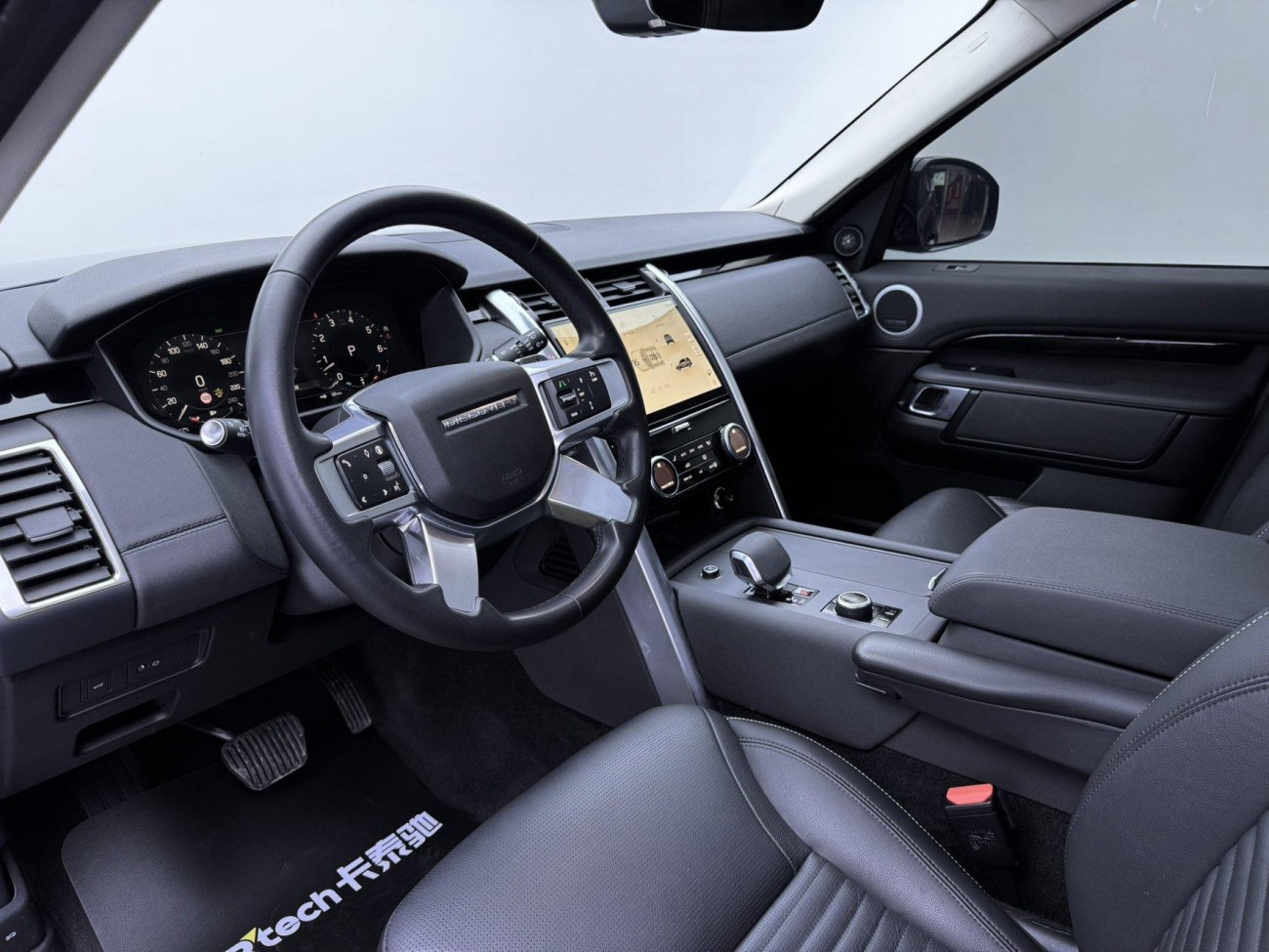 Land Rover Discovery 2024