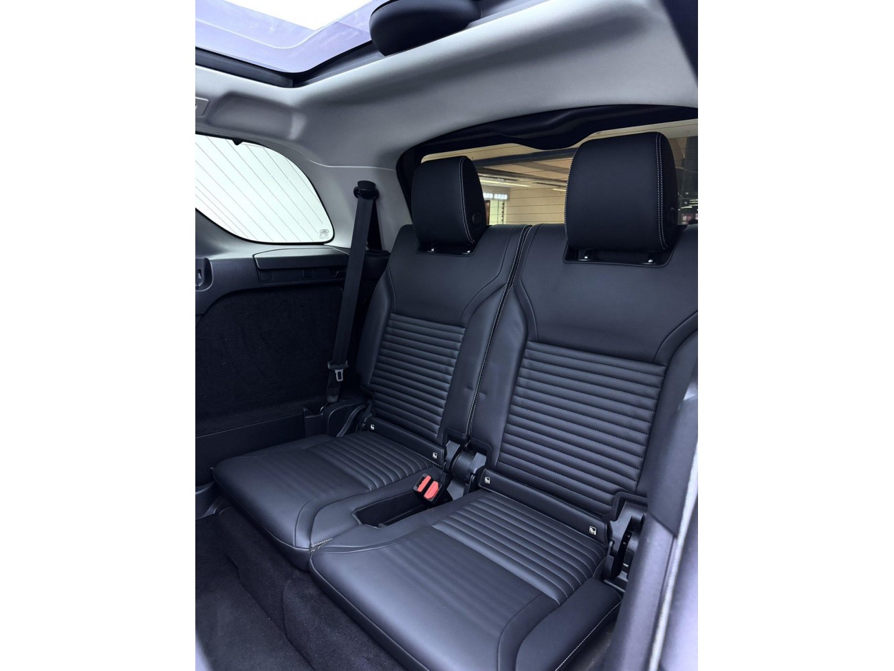 Land Rover Discovery 2024