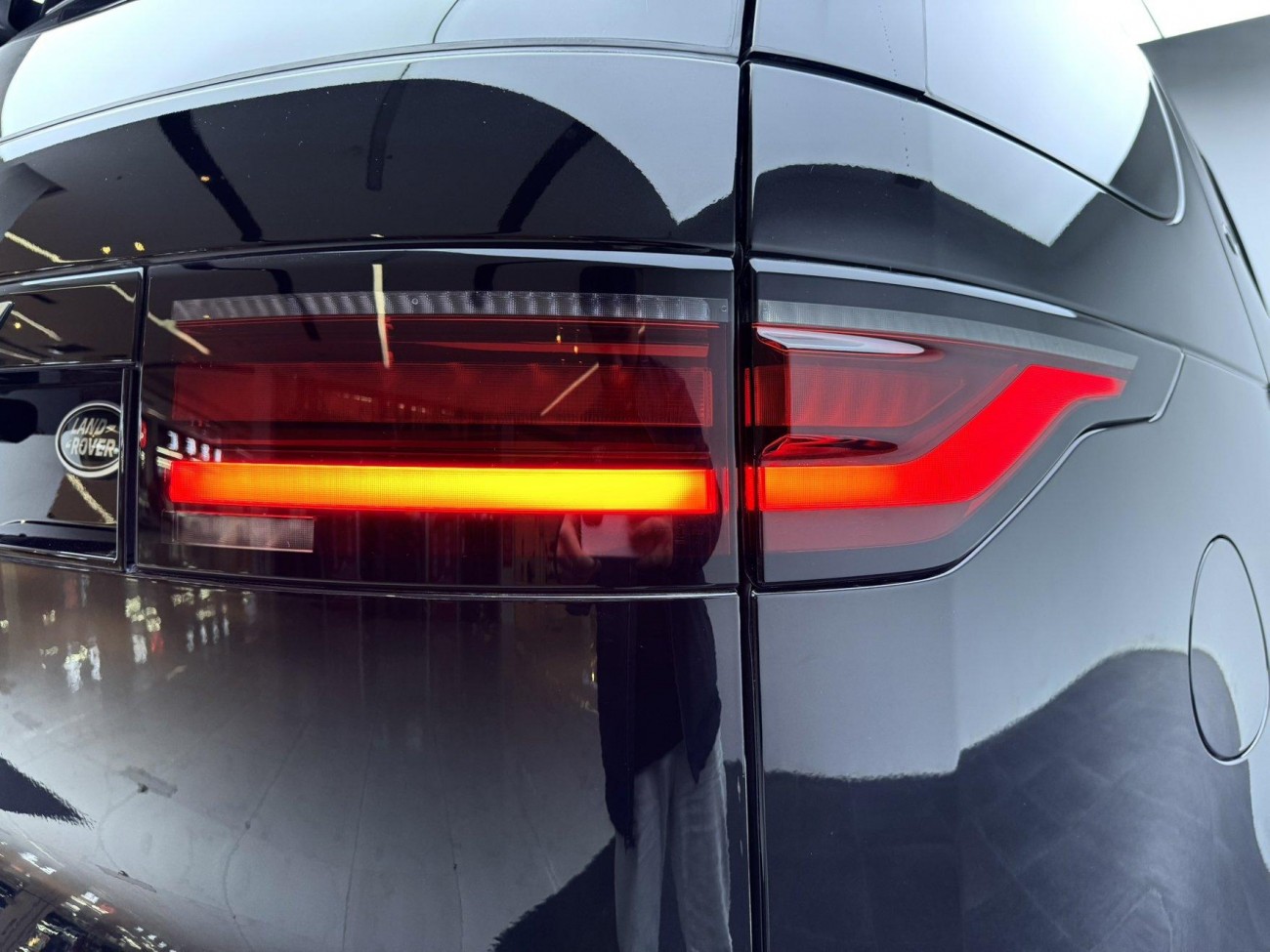 Land Rover Discovery 2024