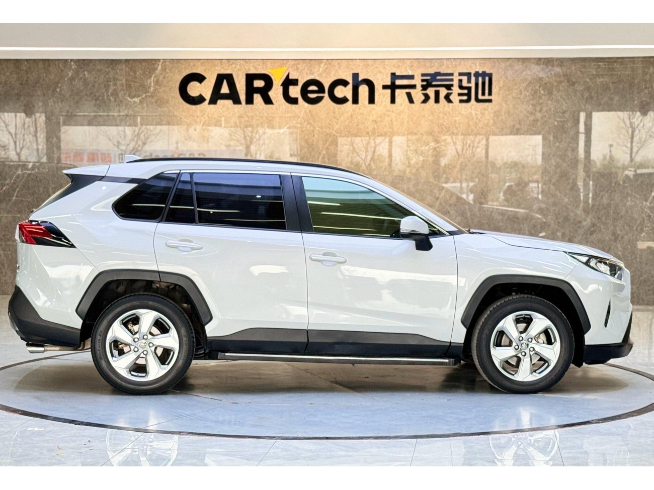 Toyota RAV4 2021