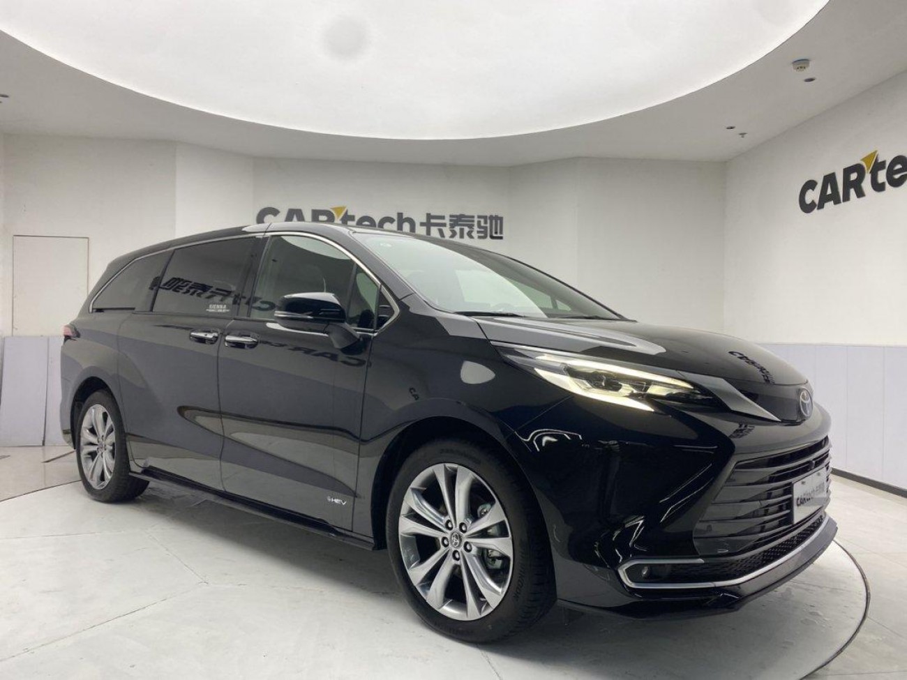 Toyota Sienna 2025