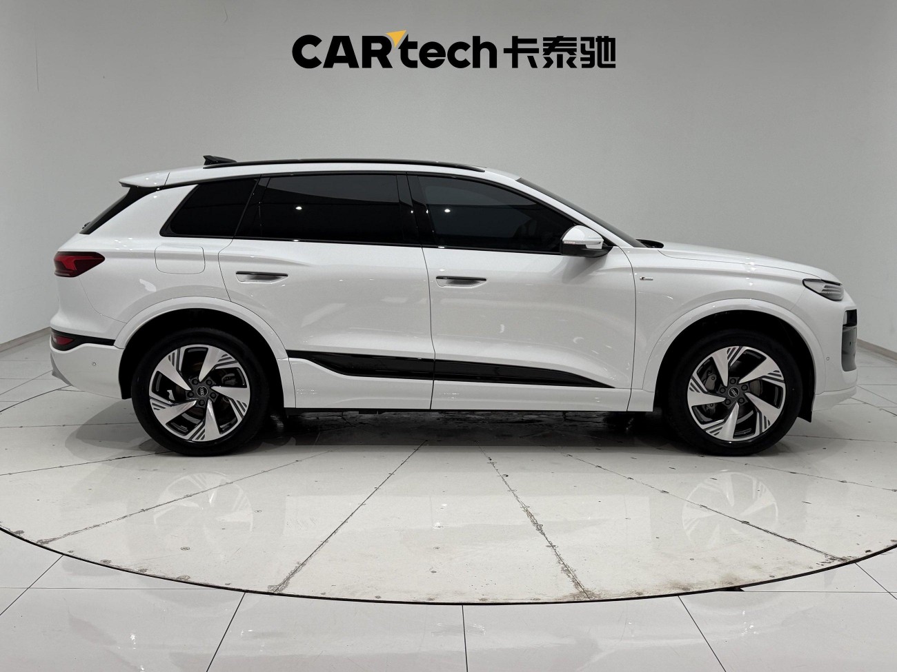 Audi e-tron 2026
