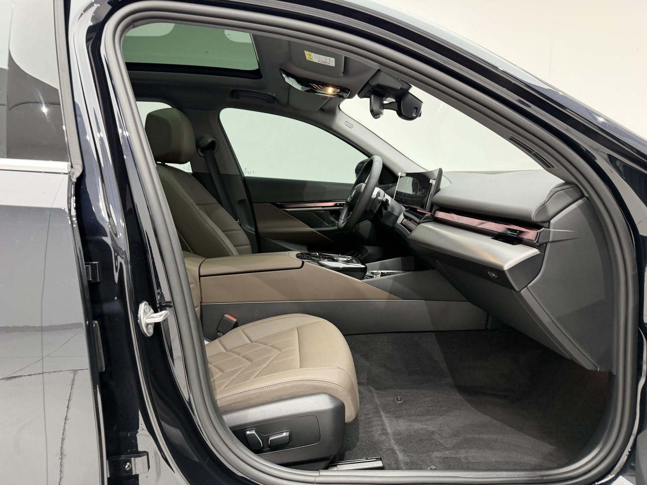 BMW 525Li 2025