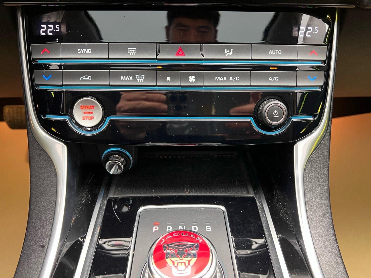 Jaguar XEL 2019