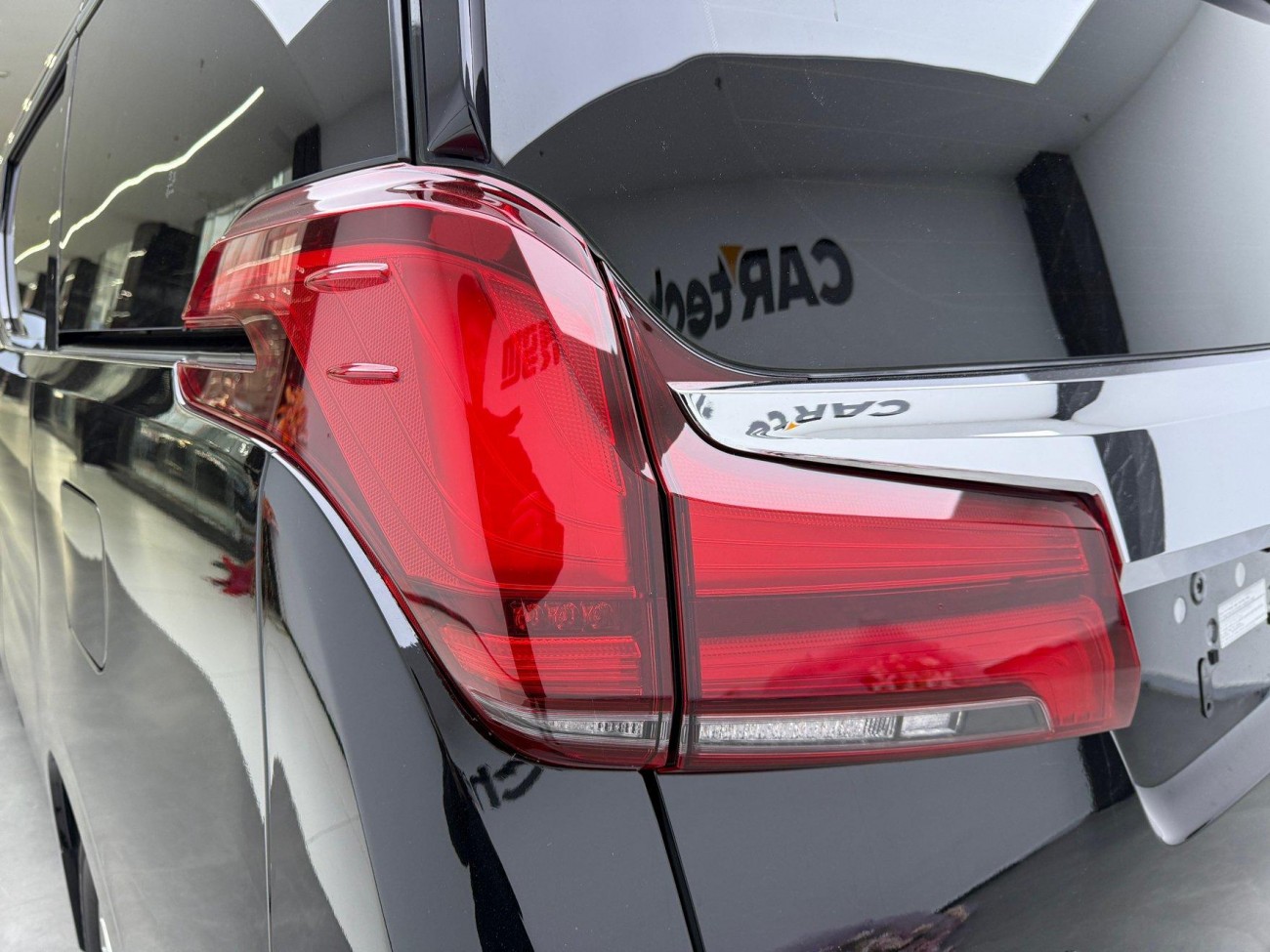 Toyota Alphard 2022
