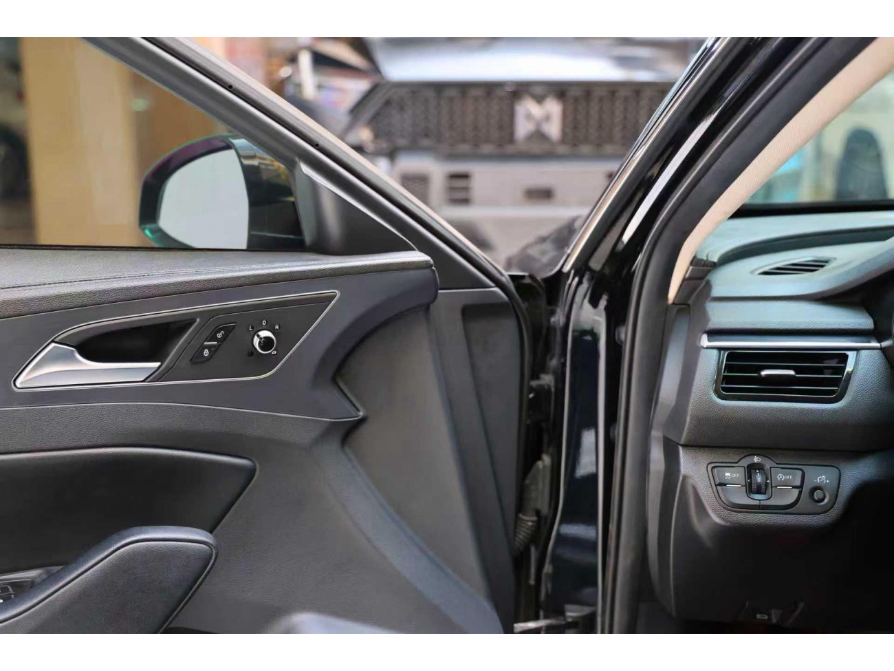 Hongqi H5 2021