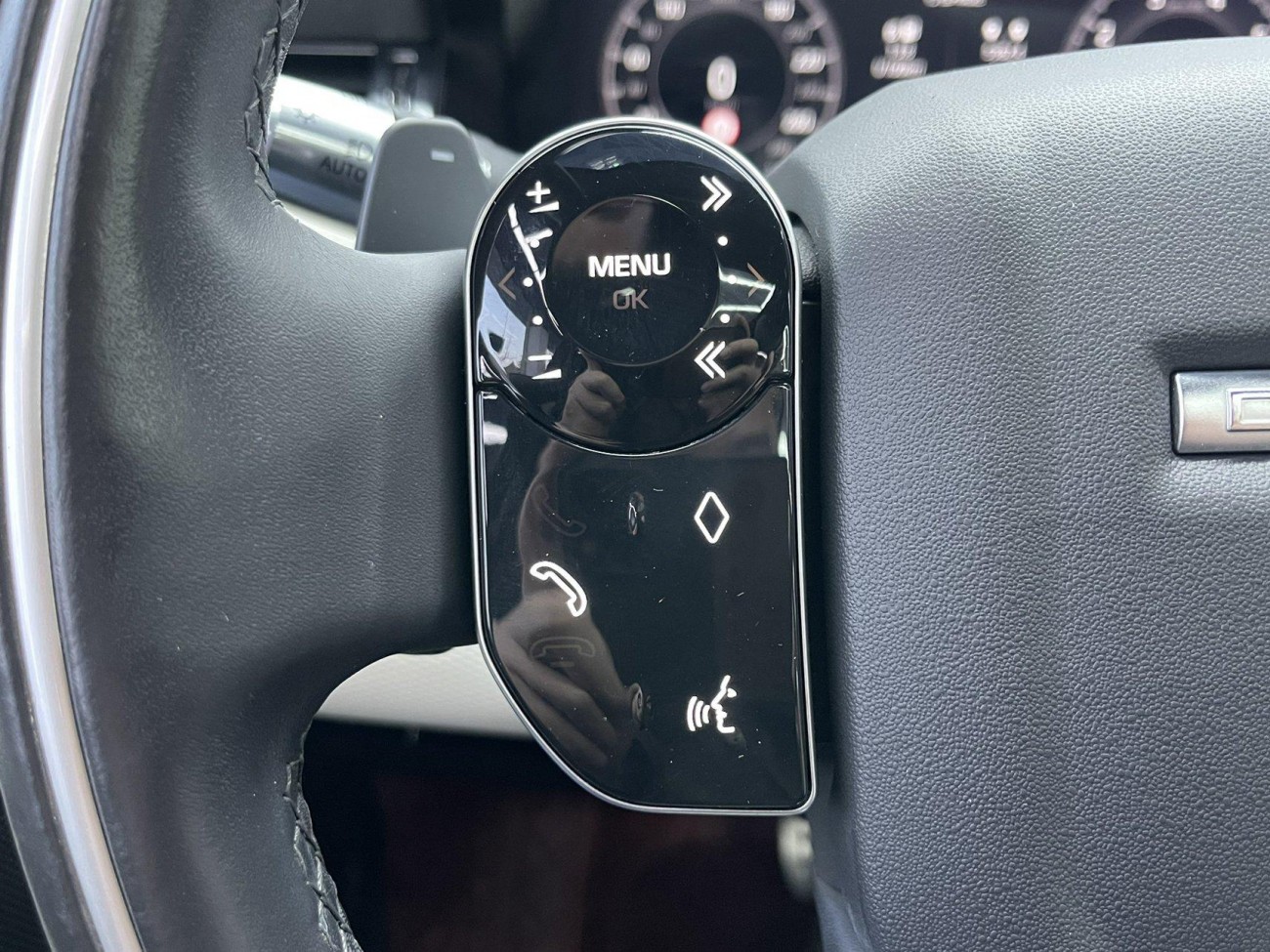 Land Rover Discovery Sport 2021