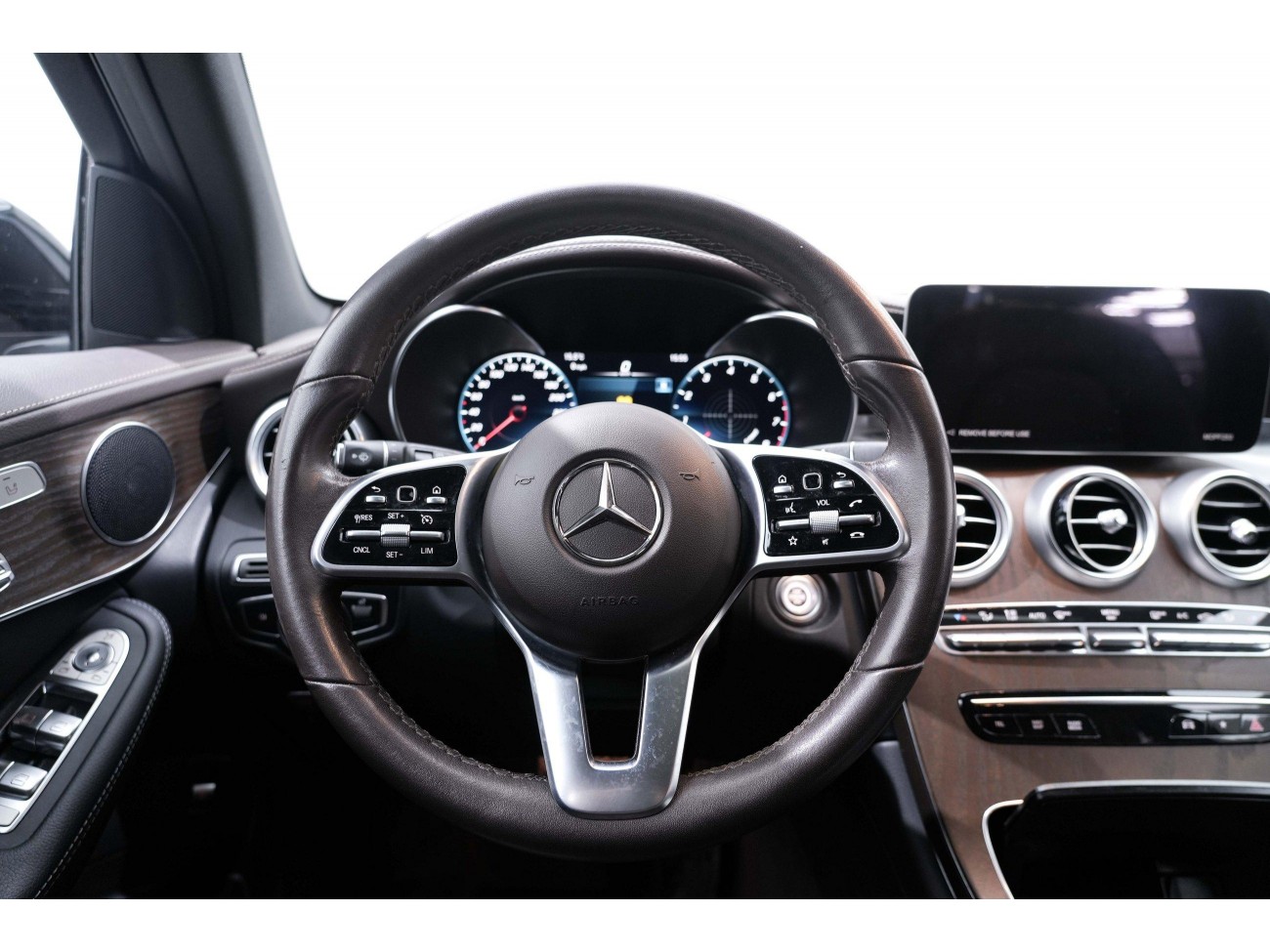 Mercedes-Benz GLC 300 L 2023