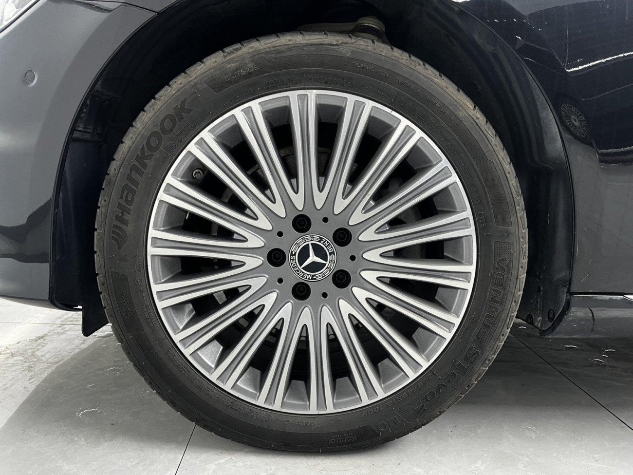 Mercedes-Benz E 300 L 2022