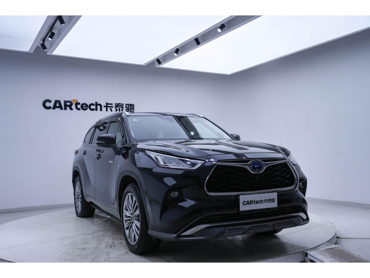 Toyota Highlander 2021