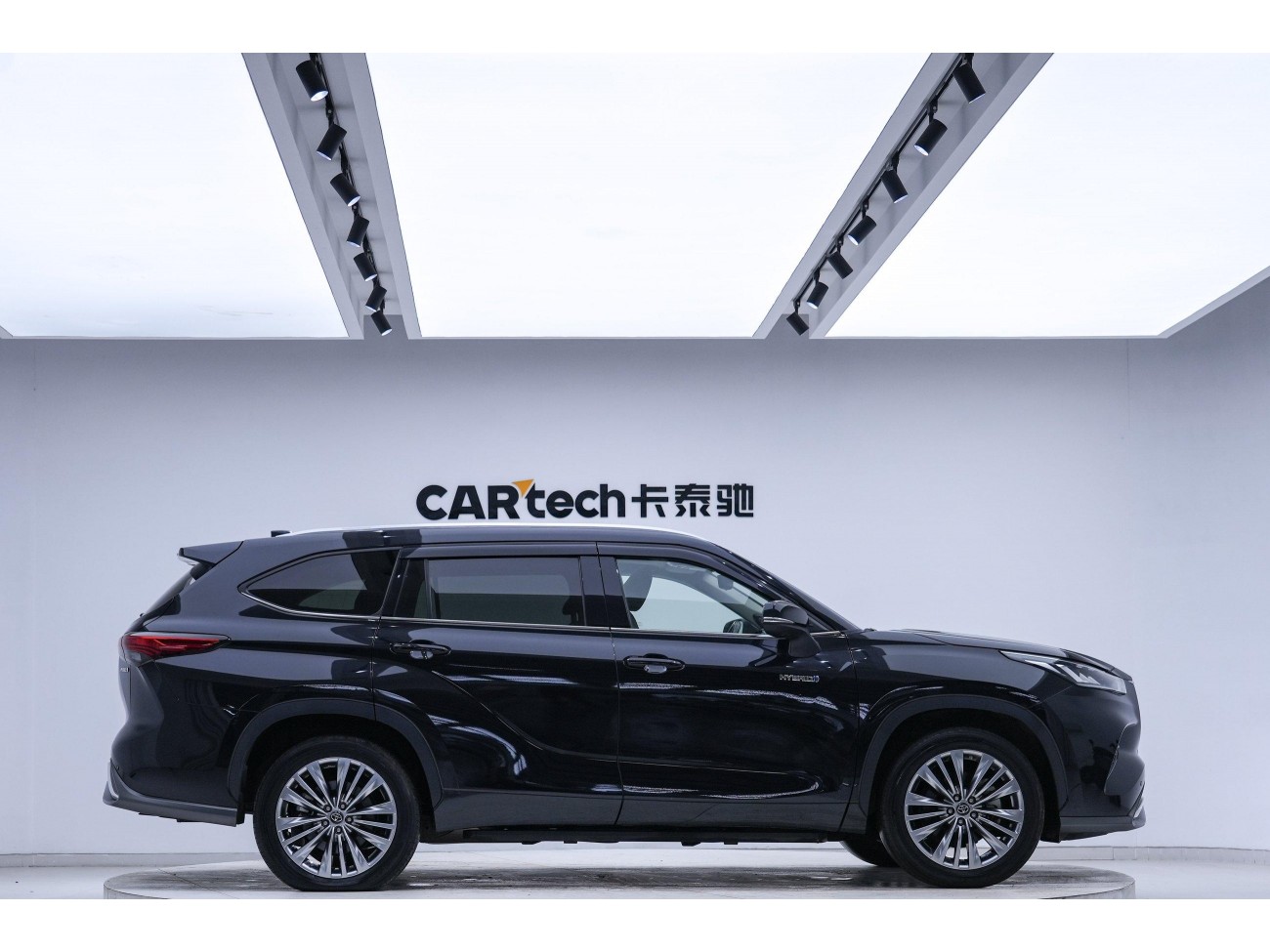 Toyota Highlander 2021