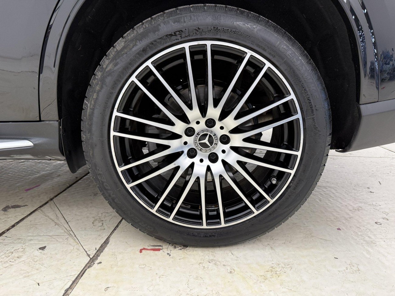 Mercedes-Benz GLC 300 L 2023
