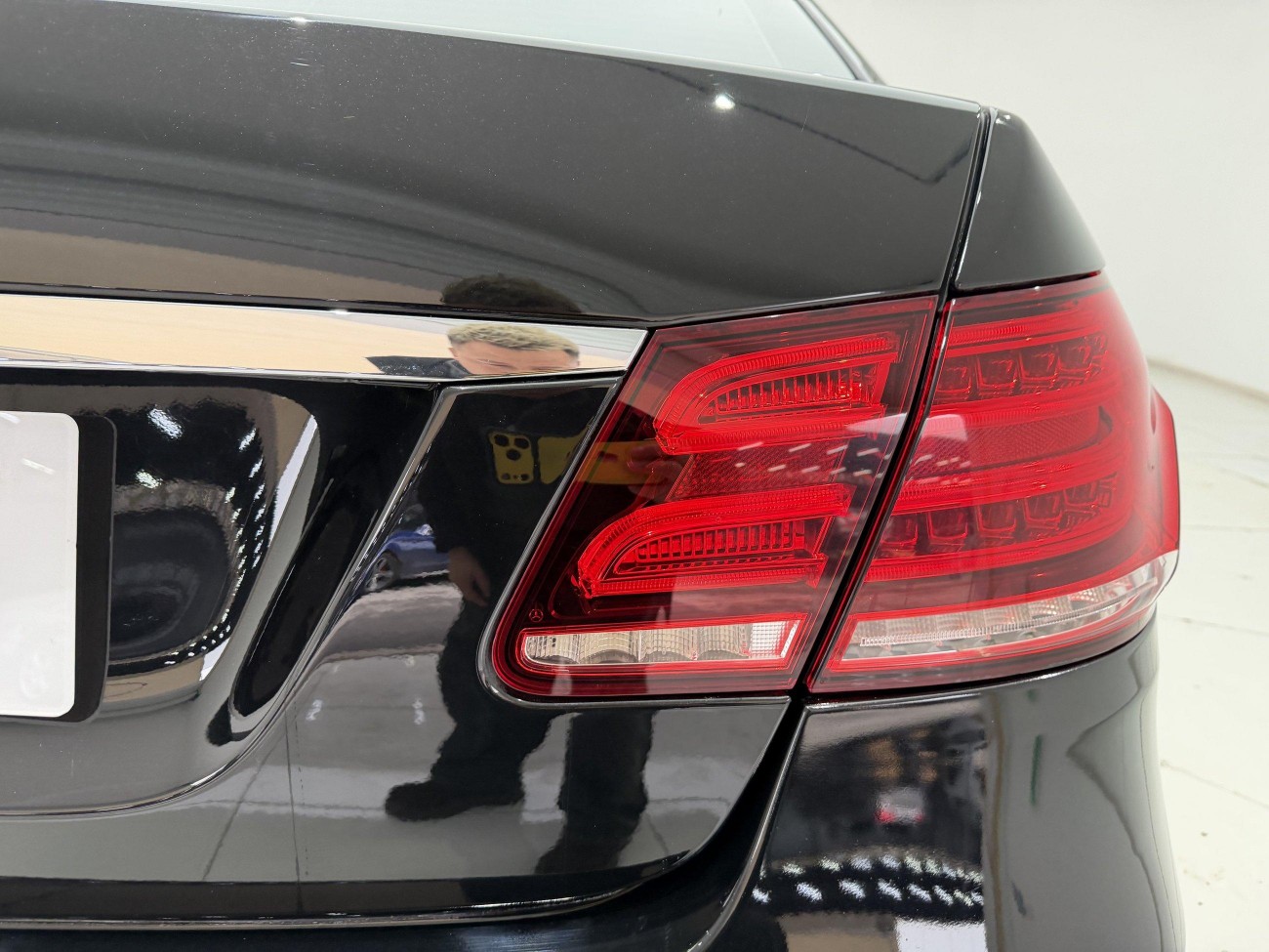 Mercedes-Benz E200L 2014
