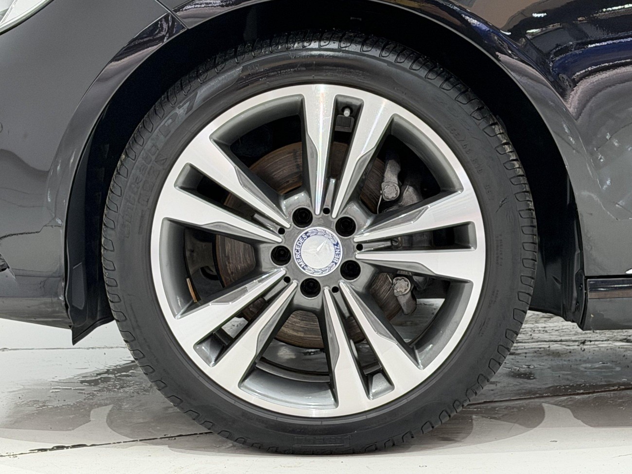 Mercedes-Benz E200L 2014