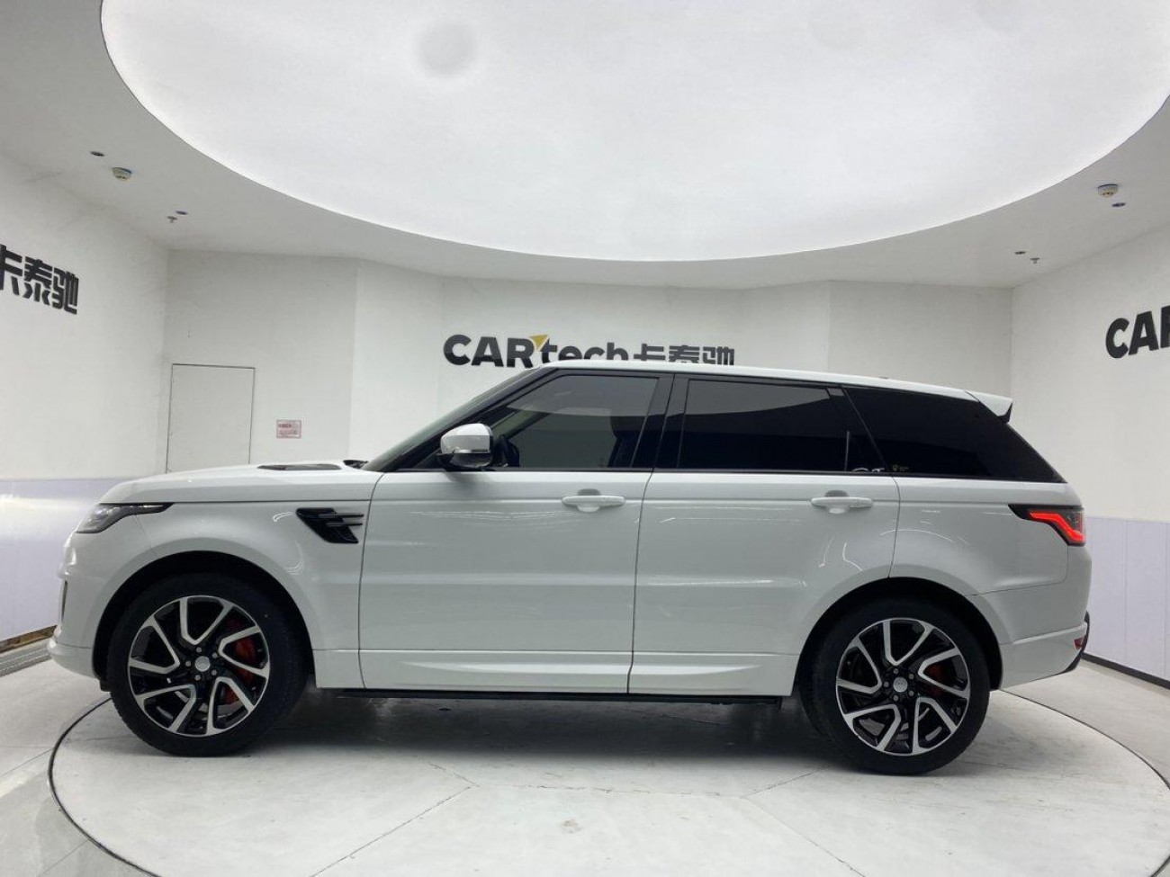 Land Rover Range Rover Sport 2020