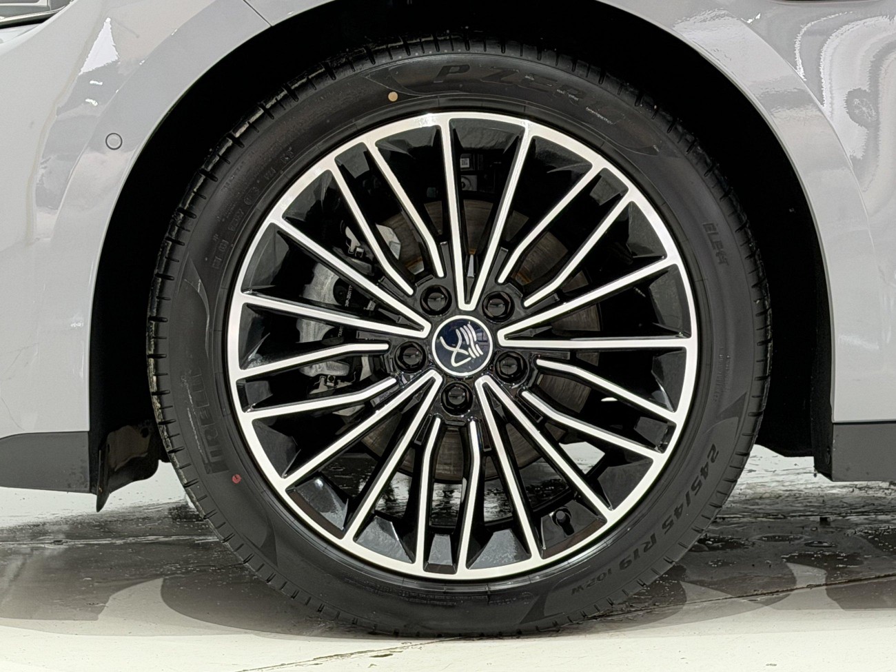 BYD Han 2025
