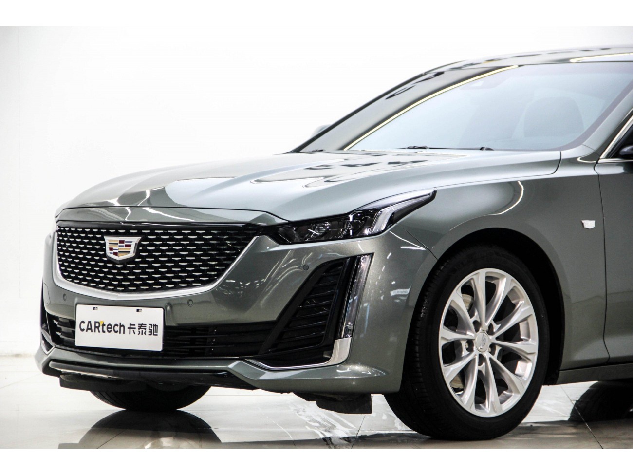 Cadillac CT5 2024