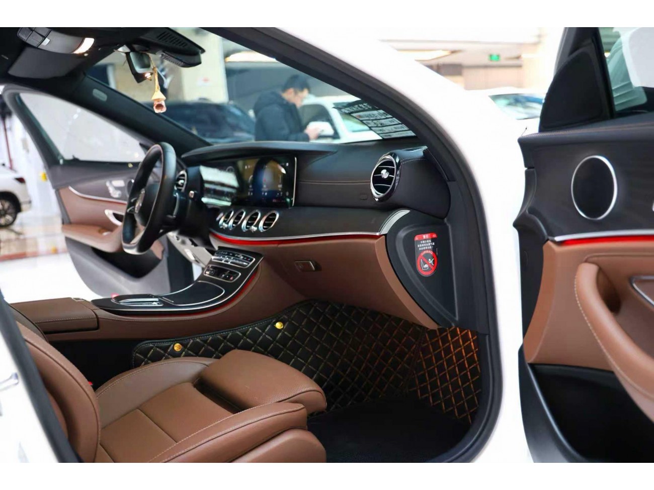 Mercedes-Benz E 260 L 2023