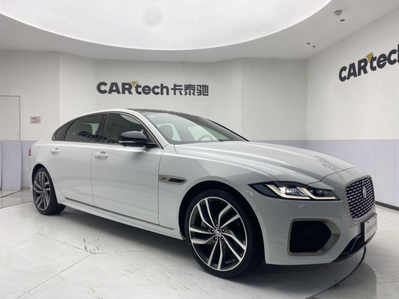 Jaguar XFL 2024