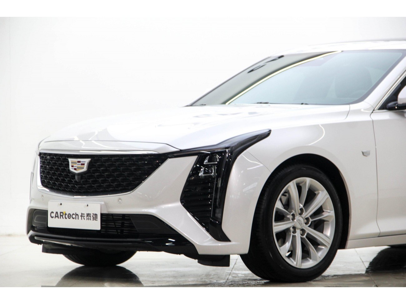 Cadillac CT5 2024