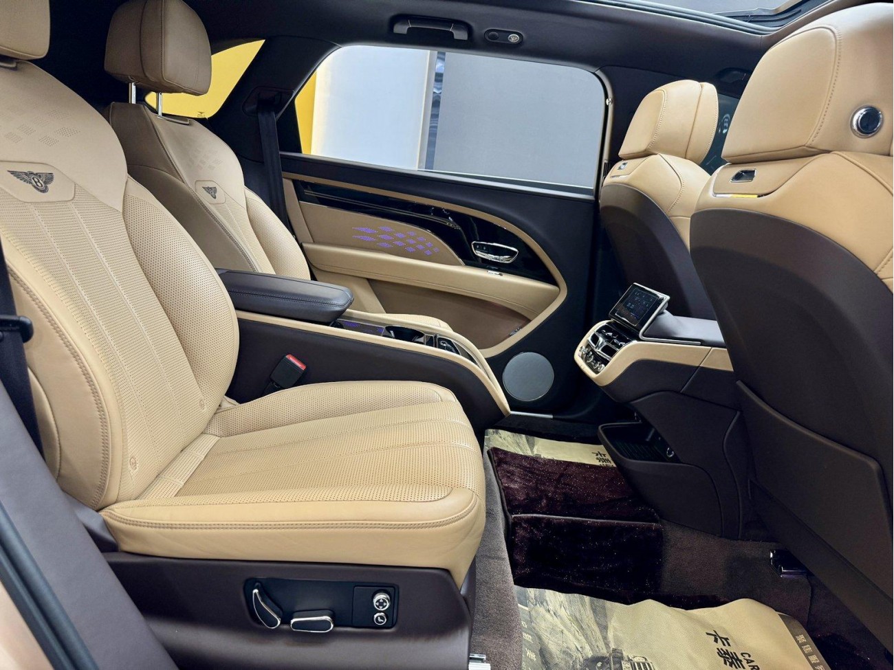 Bentley Bentayga 2023