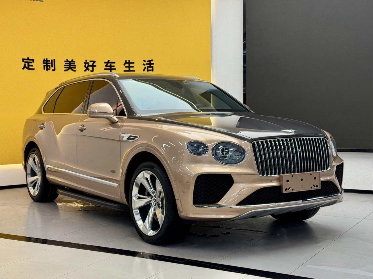 Bentley Bentayga 2023