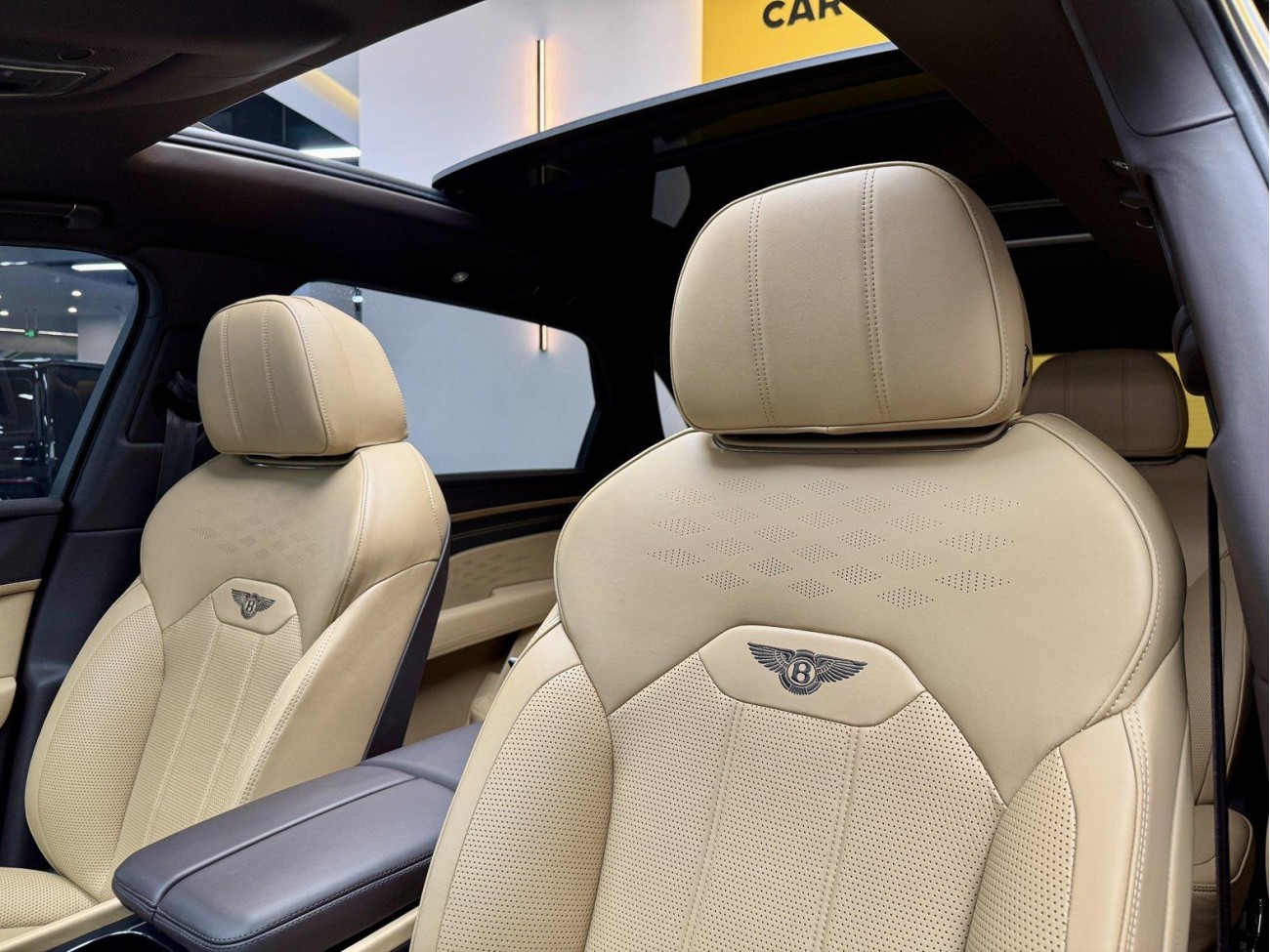 Bentley Bentayga 2023