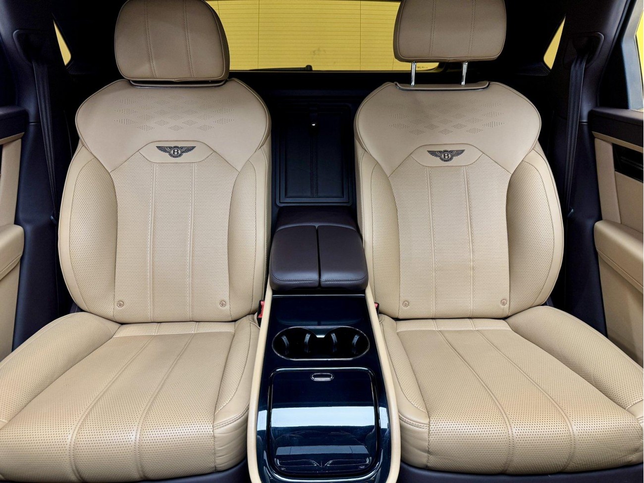 Bentley Bentayga 2023