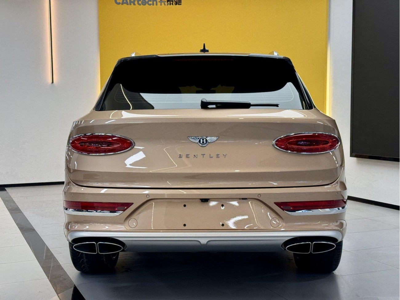Bentley Bentayga 2023