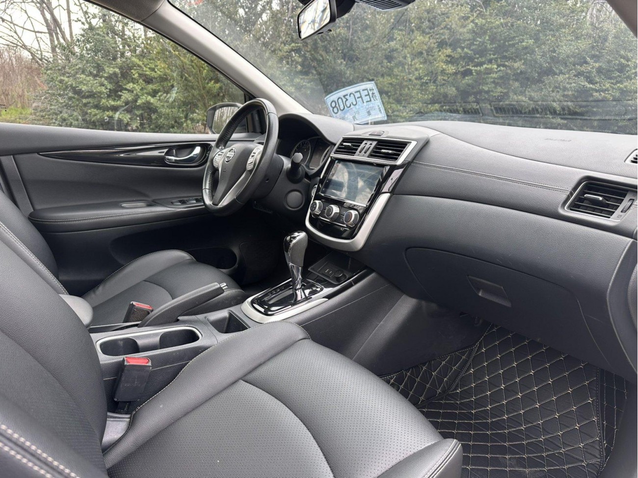 Nissan Tiida 2021