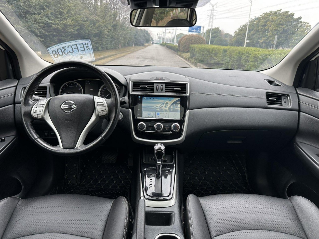 Nissan Tiida 2021