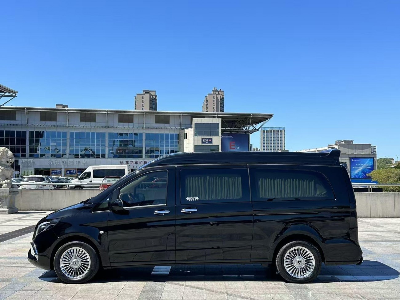 Mercedes-Benz Vito 2023