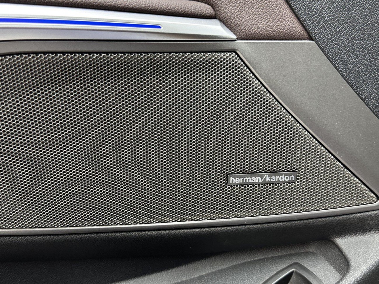 BMW 325Li 2021