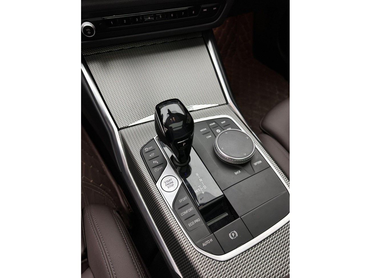 BMW 325Li 2021