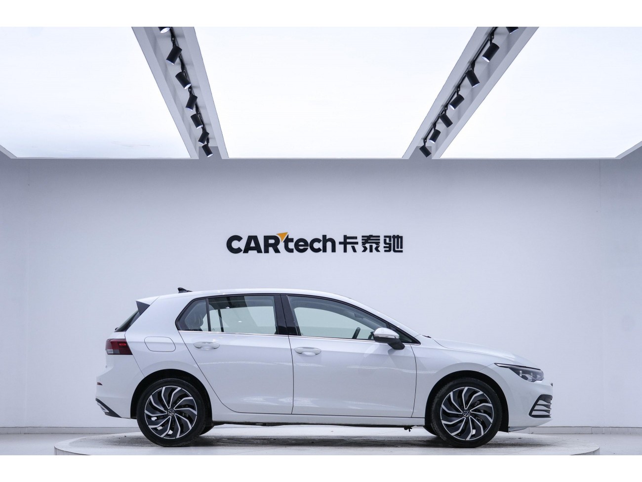 Volkswagen Golf 2021