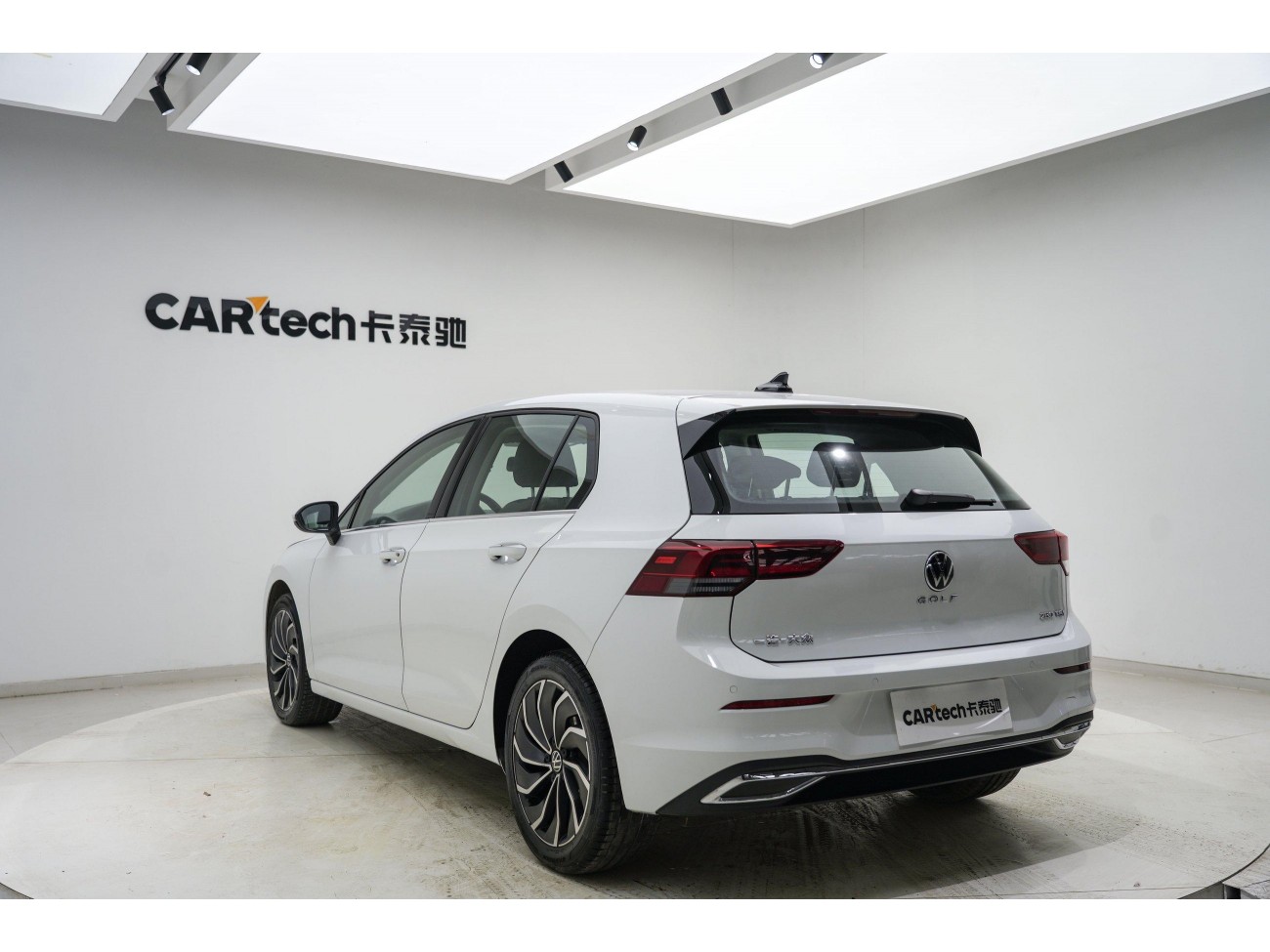 Volkswagen Golf 2021