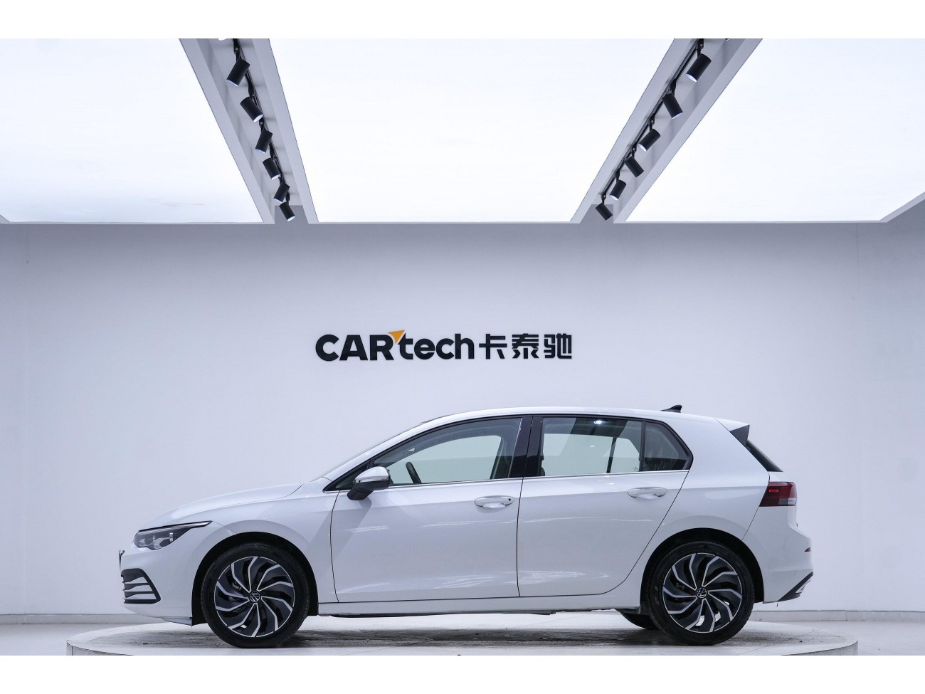 Volkswagen Golf 2021