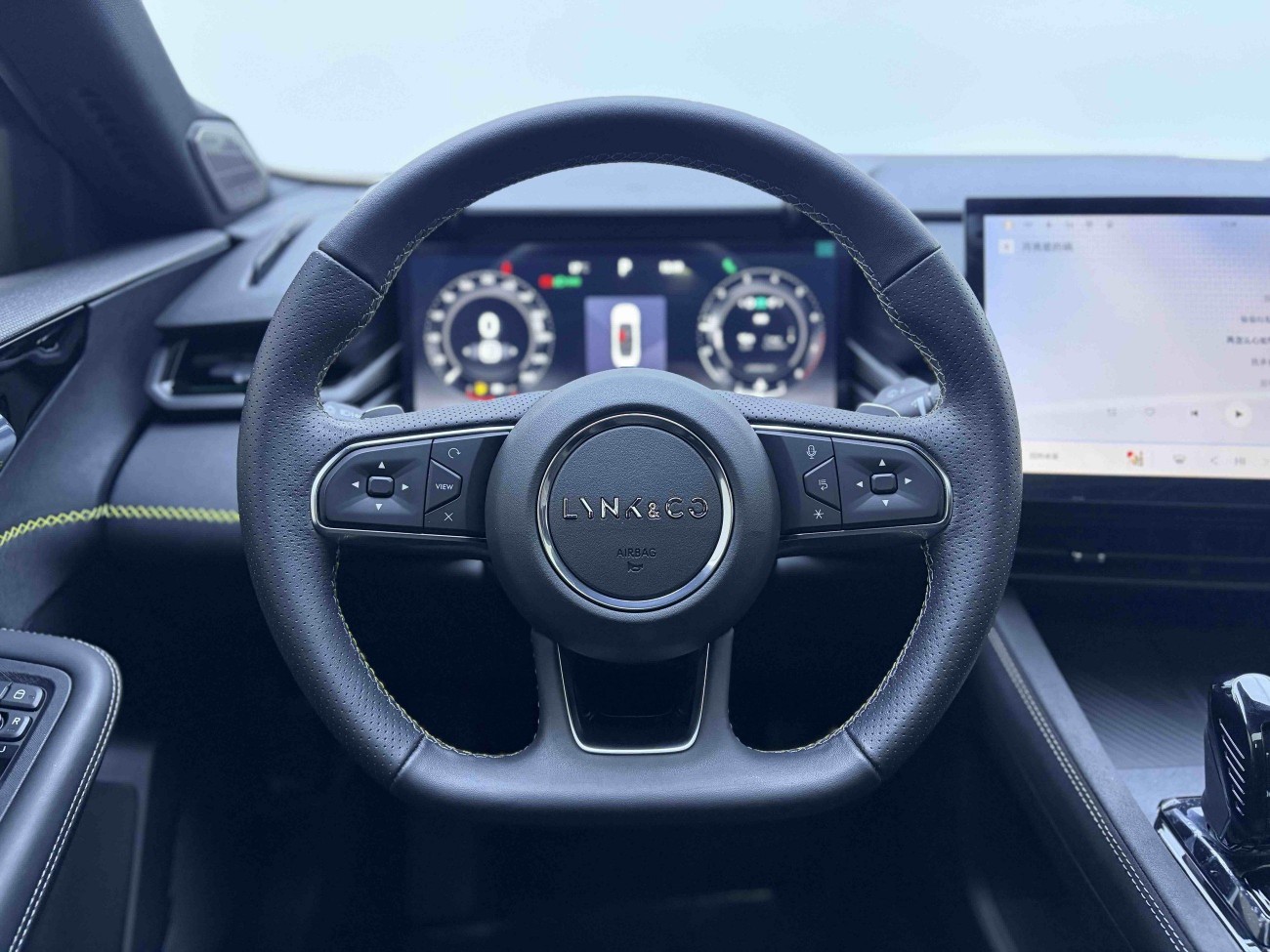Lynk & Co 02 2023