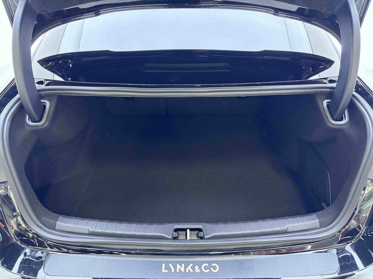 Lynk & Co 02 2023
