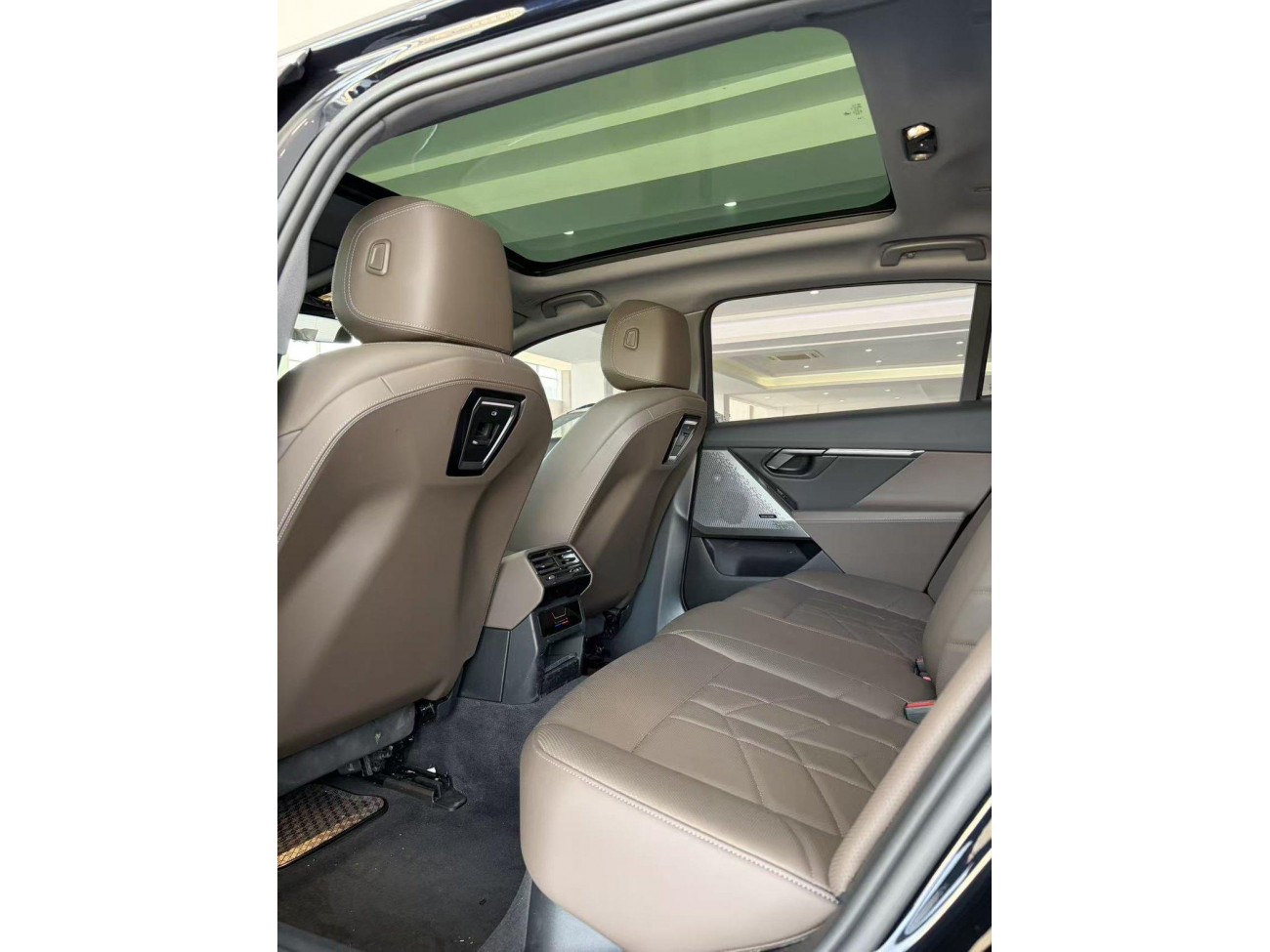 BMW 530Li 2025